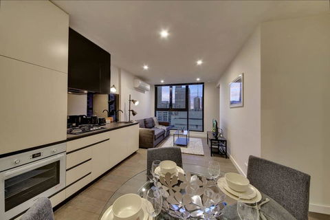 2BR Suites On Bourke, Perfect Location, Views - Grafton Accommodation 0