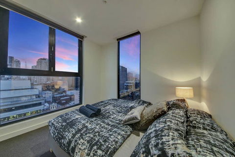 2BR Suites On Bourke, Perfect Location, Views - Grafton Accommodation 2