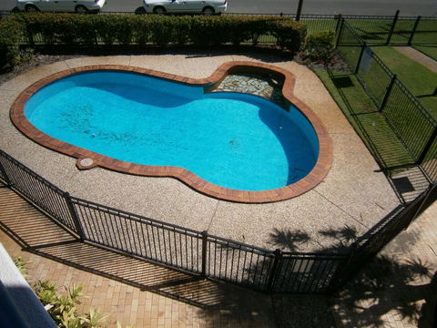 2nd Floor Unit With Water Views And Pool - Karoonda Sands, Bongaree - Grafton Accommodation 0