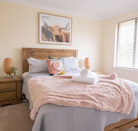 42 Rosemary Lane - Central Orange - Spacious Family Home - Quiet Lane - Grafton Accommodation