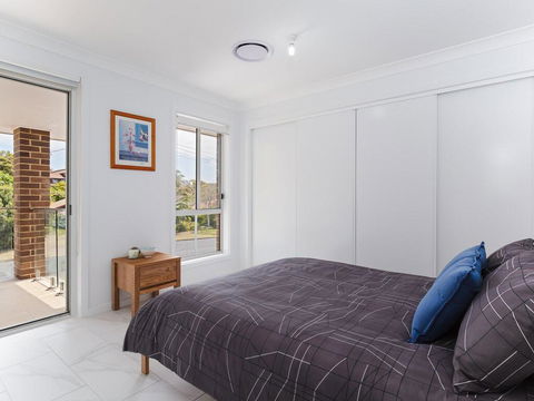 5 Bent Street - Huge House With Foxtel & Aircon - Grafton Accommodation 3
