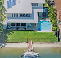 5 Star Water Front Luxury Rooms Ava Gold Coast - Grafton Accommodation