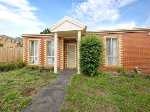 6 CAN STAY, CENTRAL GLEN WAVERLEY - Grafton Accommodation 0