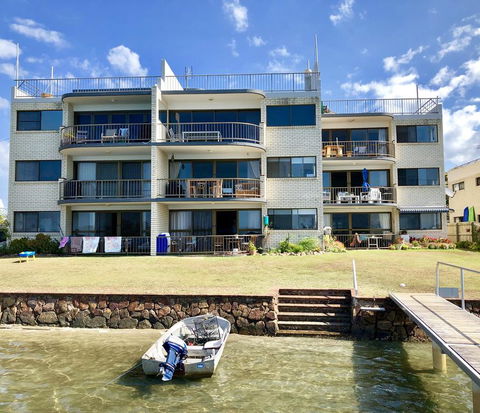 7 Wharf Street - Grafton Accommodation 1