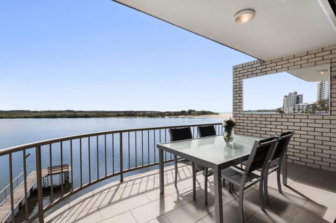 7 Wharf Street - Grafton Accommodation 0