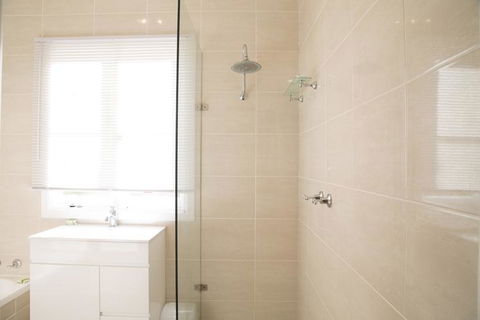 88 Morrisset - Grafton Accommodation 3