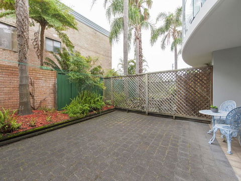 9 Cirrus @ Fingal Bay - Grafton Accommodation 2