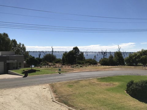 91 Stevenson Court - Grafton Accommodation 0