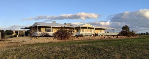 A Better Life Animal Sanctuary FarmStay - Private Two-Bedrooms, Lounge Room & Bathroom & Toilet, Shared Kitchen - Grafton Accommodation 0