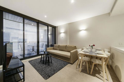 A Central & Cozy 2BR Apt Near Federation Square - Grafton Accommodation 0