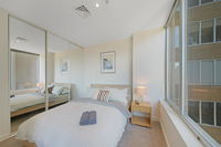 A Comfy  Central 2BR Apt Near Flinders Station