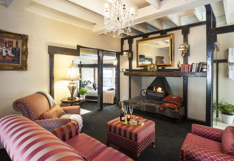 A Loft In The Mill Boutique Accommodation - Grafton Accommodation 2