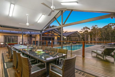 A PERFECT STAY - Lennox Unique Coastal Retreat - Grafton Accommodation 1