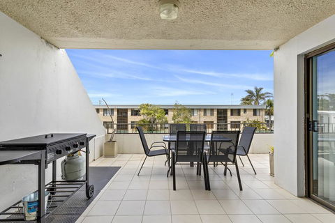 A Sea Mist At The Dunes - Fingal Bay - Grafton Accommodation 2