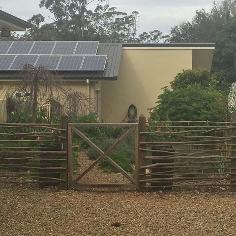 A Very French House - Grafton Accommodation 3