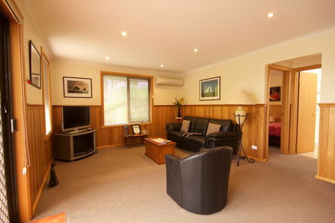 Abs By The Bay - Grafton Accommodation 3