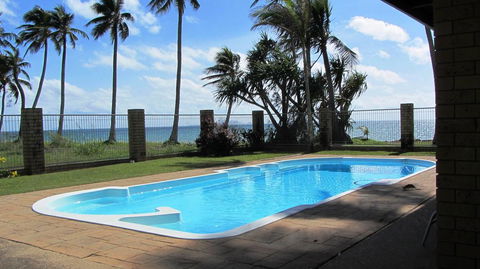 ABSOLUTE BEACH FRONT MACKAY - Comfort Resort Blue Pacific - Grafton Accommodation 1
