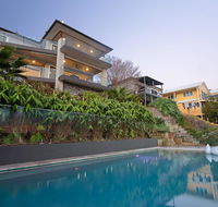 Absolute Waterfront Lakehouse Fishing Point Waterfront Pool Jetty - Grafton Accommodation