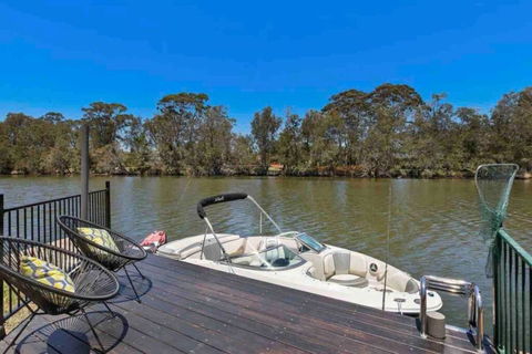 DOCK 08 Riverside Entertainer Pets Welcome - Grafton Accommodation 0