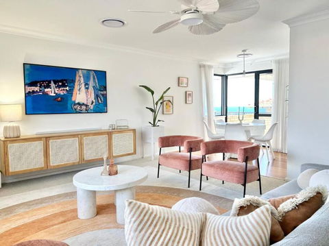 Dolce Vista - North Beach Coastal Haven - Grafton Accommodation 3
