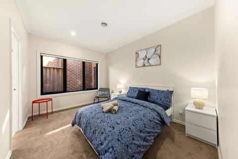Entire Great Place Keysborough - Grafton Accommodation 3