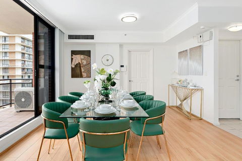 Epic CBD City View 3BR Penthouse Walk To Station&shopping Centre - Grafton Accommodation 0