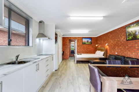 Fossicker Caravan Park - Grafton Accommodation 0