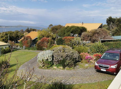 Flinders Island Masters Quarters - Lady Barron - Grafton Accommodation 1