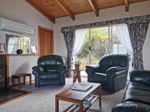 Flinders Island Masters Quarters - Lady Barron - Grafton Accommodation 2