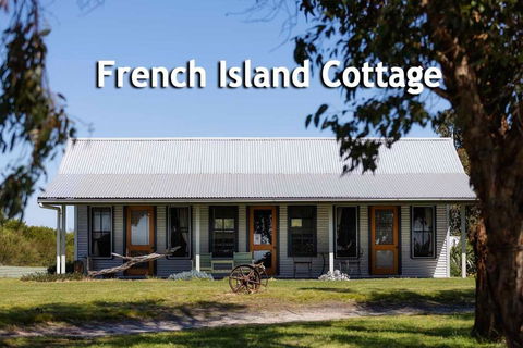 French Island Cottage - Grafton Accommodation 0