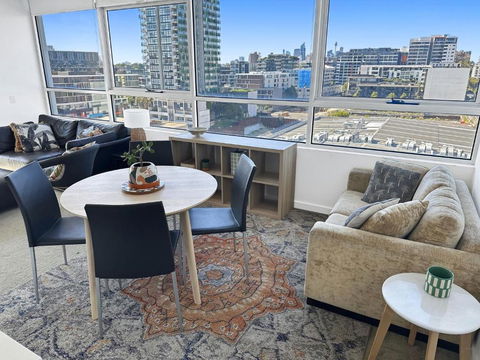 G901S - Bright Zetland Escape With City Views - Grafton Accommodation 0