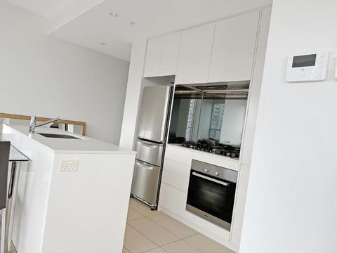 G901S - Bright Zetland Escape With City Views - Grafton Accommodation 3