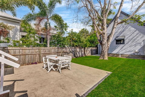Gabba Central House 3BR2Bath Pets - Grafton Accommodation 0