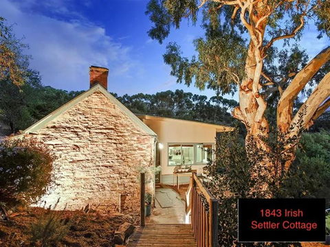 Galway Cottage - Grafton Accommodation 0