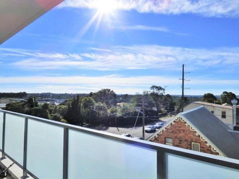 GLAD1 - Monash Rd - Gladesville - Grafton Accommodation 4