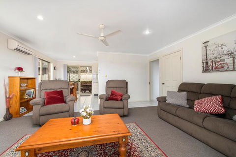 H1211 Mission Terrace Lakewood Heights Estate - Grafton Accommodation 2