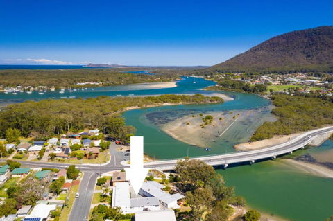 H2O Holiday Apartments Unit 5 - Grafton Accommodation 0