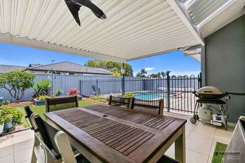 HALYCON HOUSE - Grafton Accommodation 1