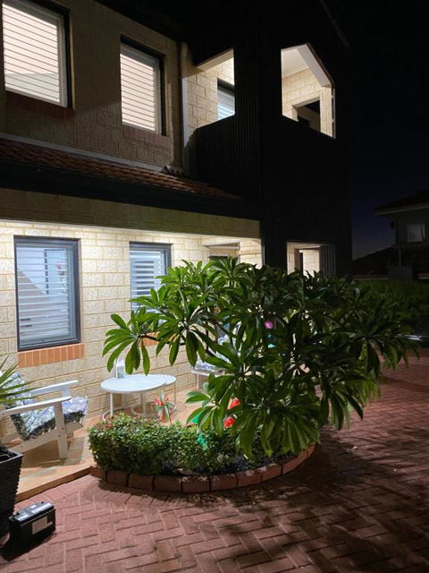 Hillarys Sea-View Panoramic Living - Grafton Accommodation 2