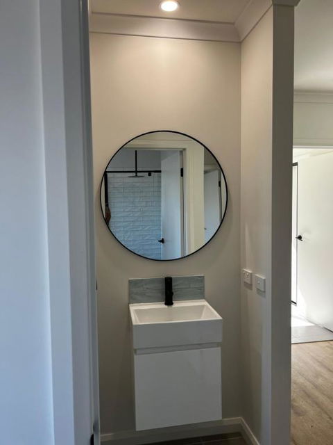 Home Away From Home - Grafton Accommodation 1