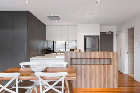 Hotel Lifestyle Home Living In Williamstown - Grafton Accommodation 2