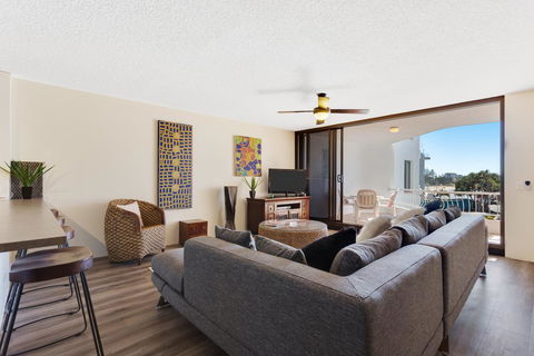 Alex Headland Beachfront - Grafton Accommodation 1