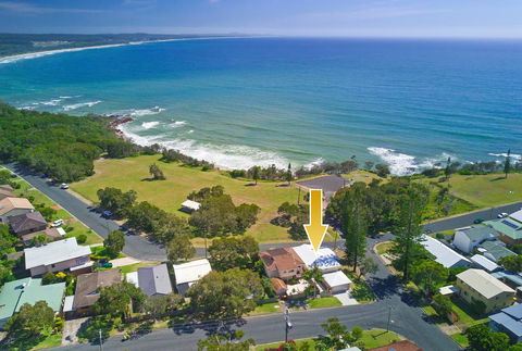 Allure By The Sea - Grafton Accommodation 1