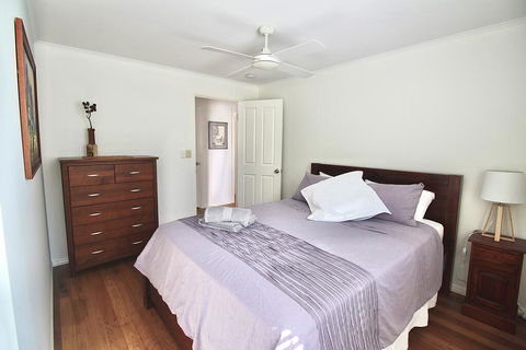 Aloha Alex Beach House Pet-friendly- 450m To The Beach - Grafton Accommodation 3