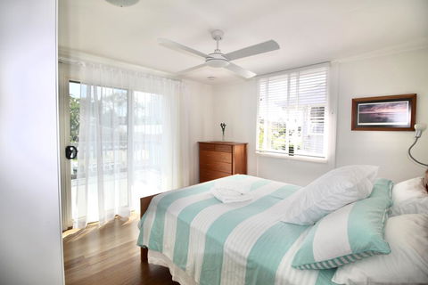 Aloha Alex Beach House Pet-friendly- 450m To The Beach - Grafton Accommodation 0