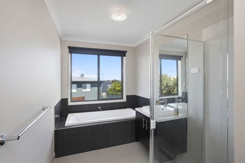 Alyxia Escape 15 - Grafton Accommodation 2