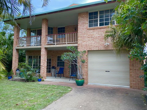 Amazing Beach House - Grafton Accommodation 0