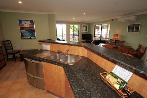 Anaheim House1 South By Getastay - Grafton Accommodation 1