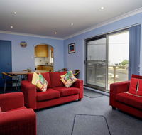 Anchorage 7 Beautifully Renovated Close to Rockpool - Grafton Accommodation