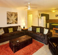 Apartment with Inground Pool - Grafton Accommodation